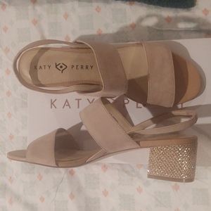 Katy Perry sandals 10